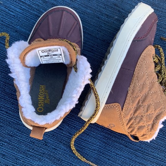 OSHKOSH Toddler Duck boot - Picture 5 of 7